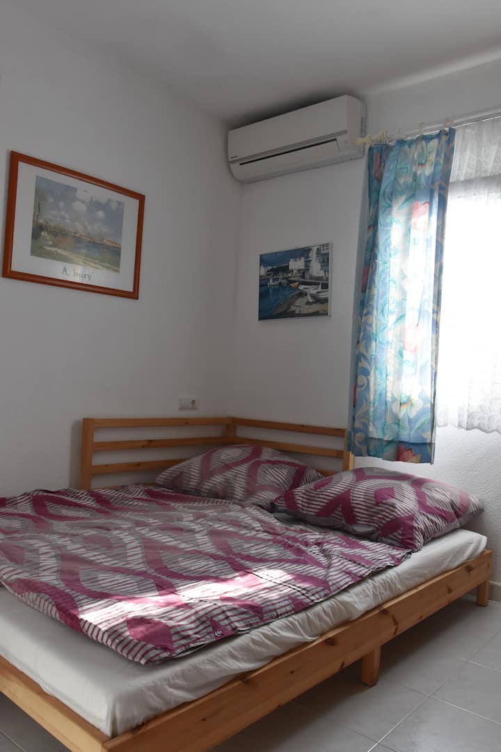 חדר שינה ב', תמונה 1