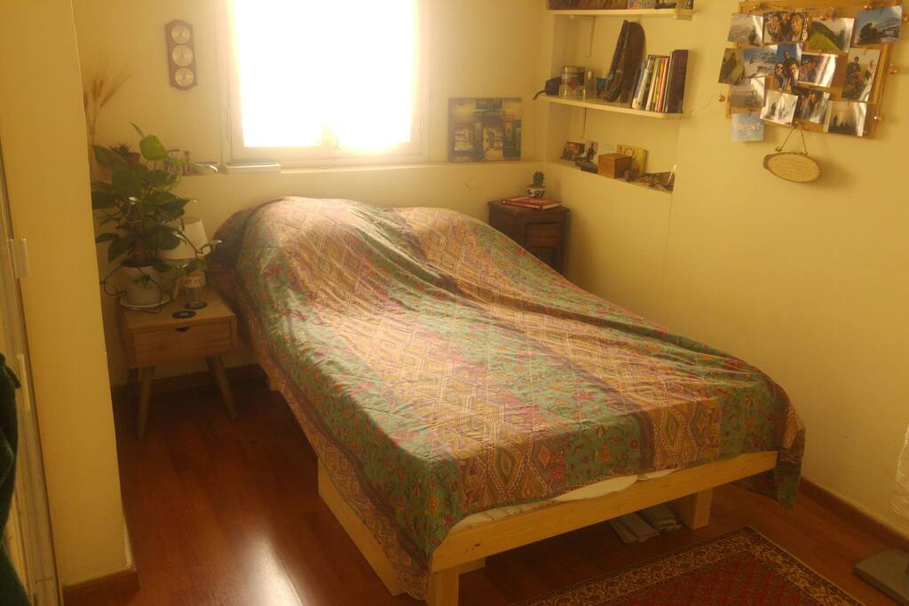 Bed room