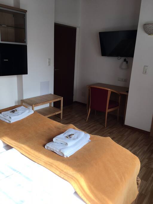 Schlafzimmer 2