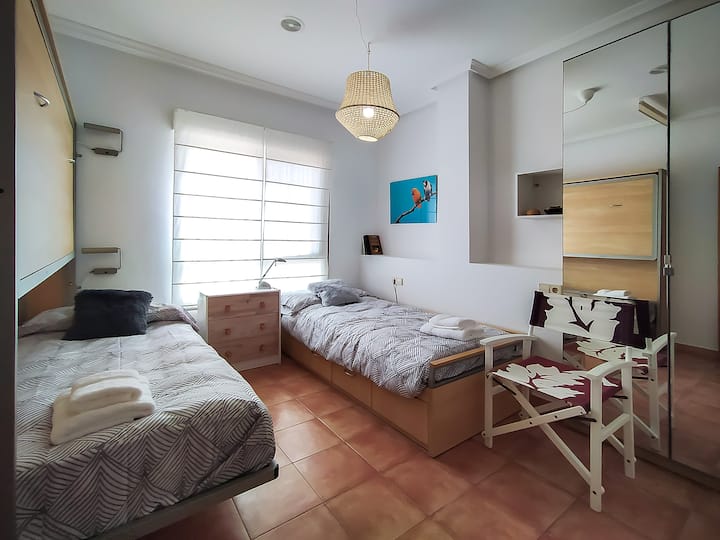 Стая с две легла