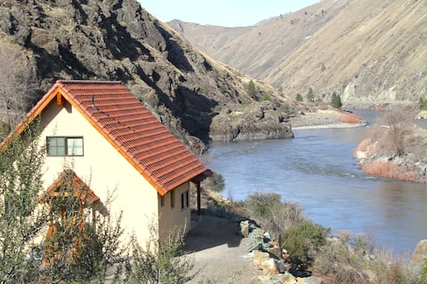 Casita With Salmon River Views