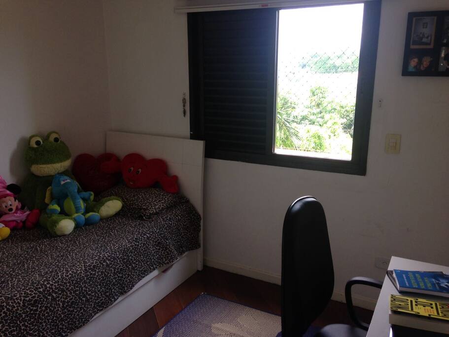 Quarto Disponível com Bicama