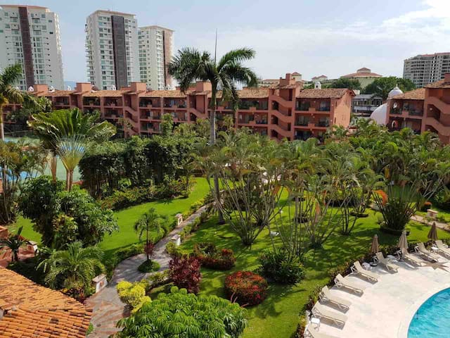 Se Renta Departamento en Marina Vallarta!!