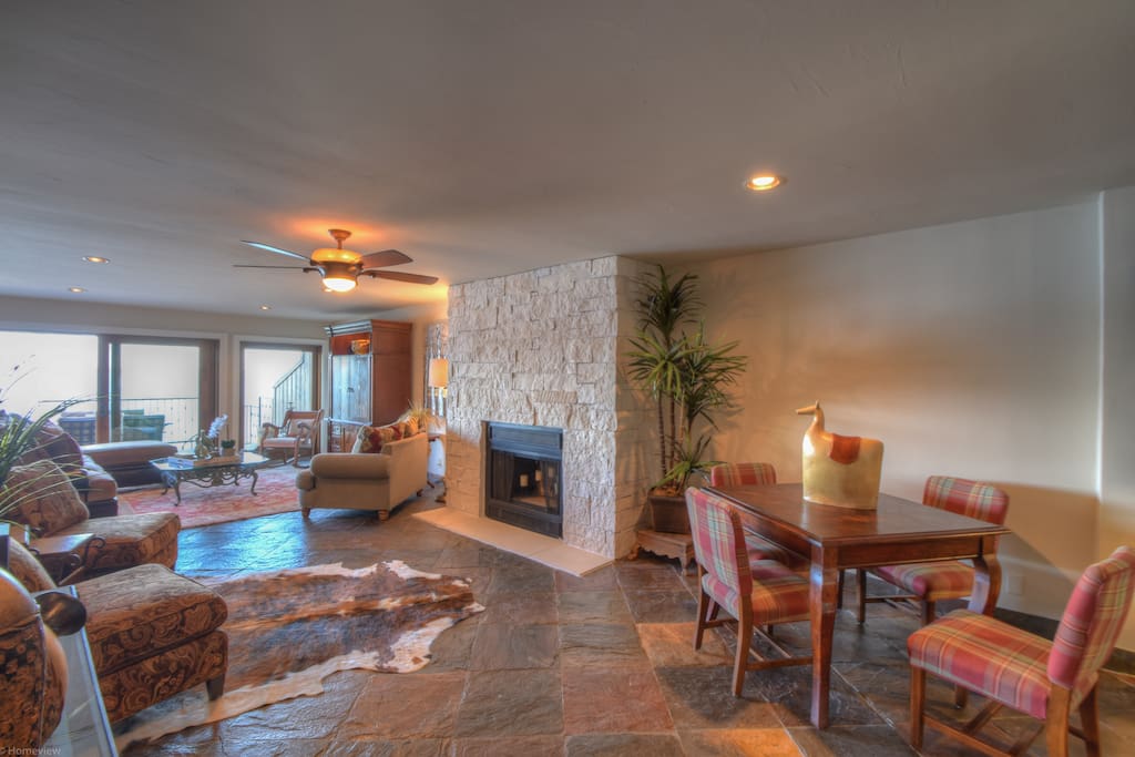 Stone Floors, Oriental Carpet and Wood Burning Fireplace ~ Hill Country Elegance