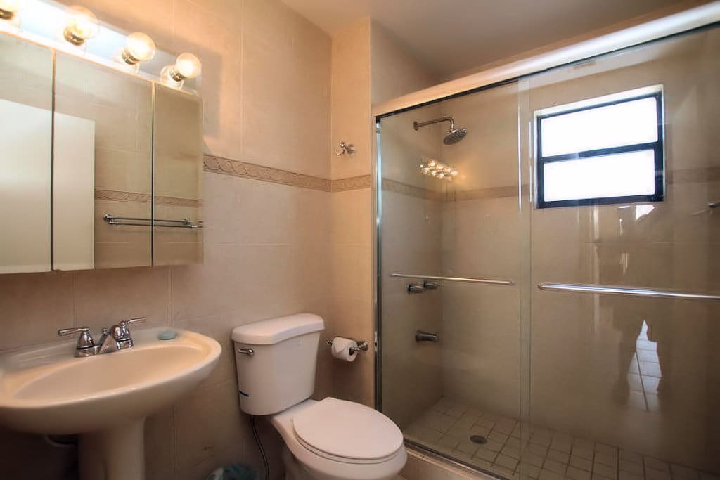 Upstairs Bathroom