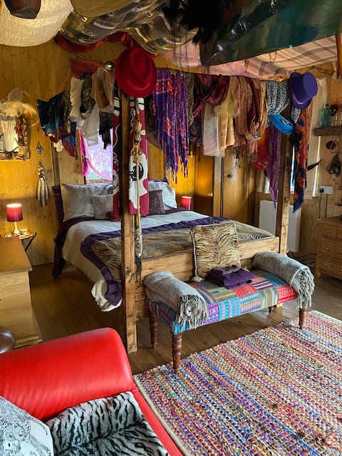 Glamping Lodge (Nr York)