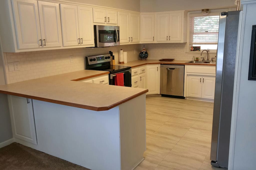 Full walk around kitchen with all your cooking necessities at your disposal