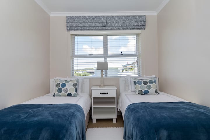 ห้องนอนเตียงแฝด