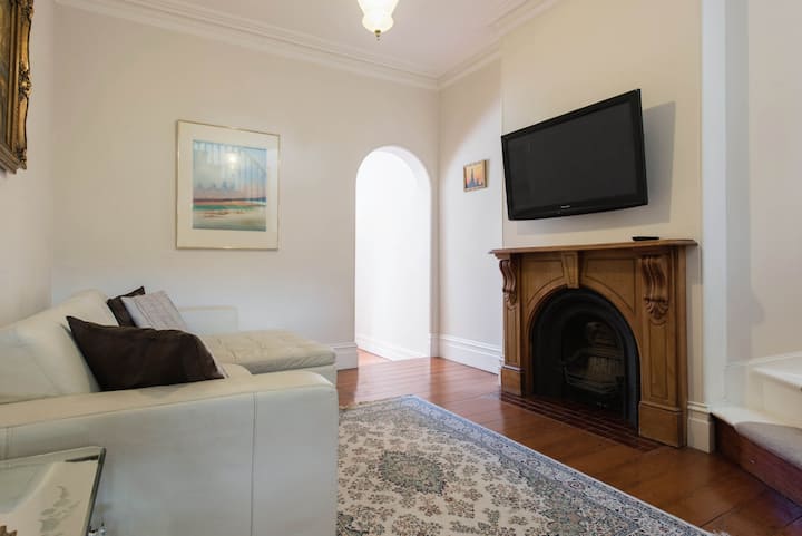 Live Like A Local In Renovated Paddington Terrace - Sidney