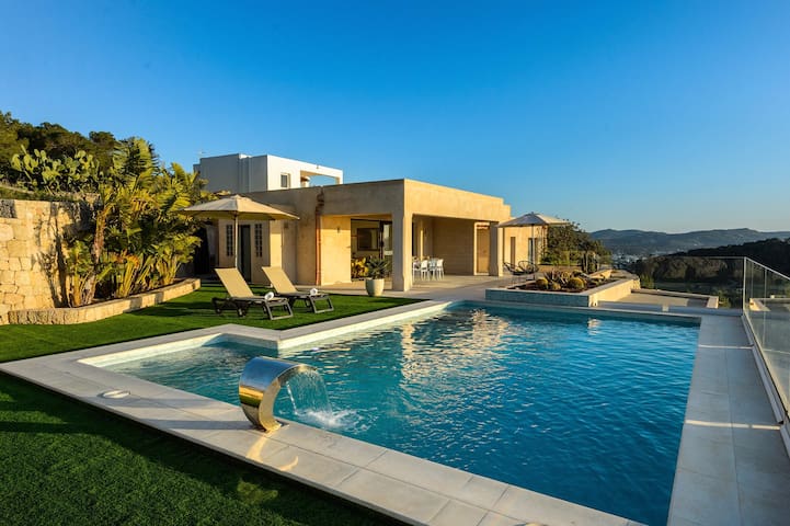 Green And Blue Ibiza managed Airbnb listing 1