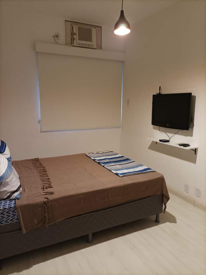 Apartmán s manželskou posteľou, 32-palcovou TV, klimatizáciou