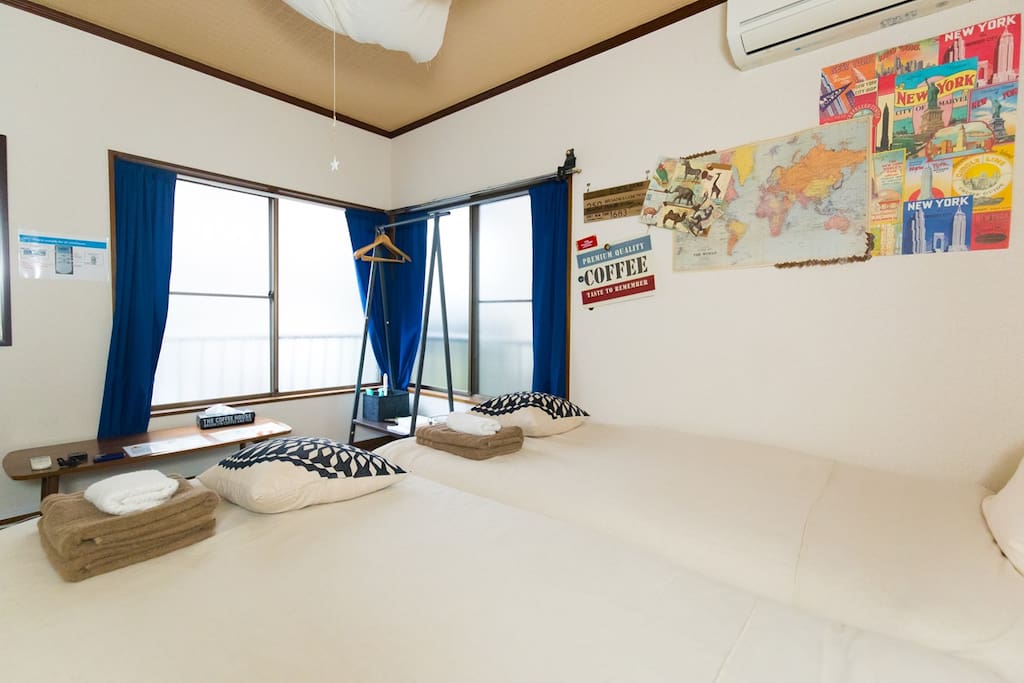 Up to 2 people can stay. You can get a 5% discount if you stay for more than 1 week!
最大2名様までご宿泊可能です。1週間以上のご滞在には割引特典あり!