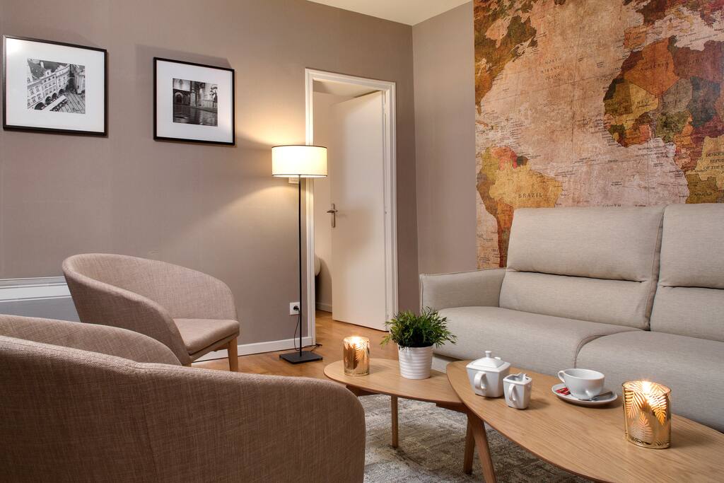 Petit Salon