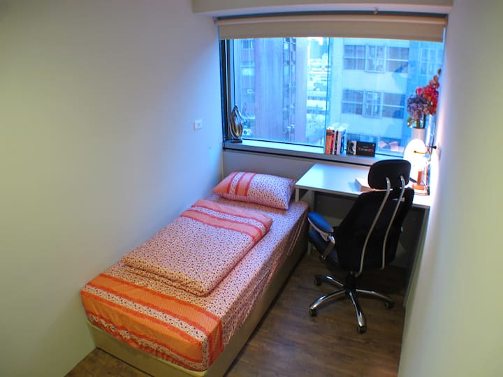 Private Standard SINGLE room with Shared Bathroom & Toilet. Window gives a lot of natural light. With a comfortable space for work or studying.