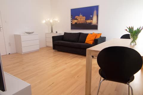 Successful Airbnb property: Berlin Central Studio Apartment in Wilmersdorf