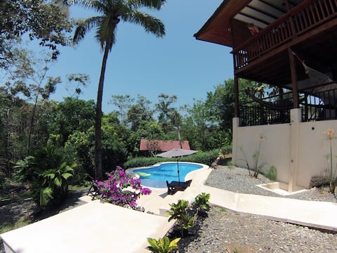 Casa Camino Viejo, private home and pool.