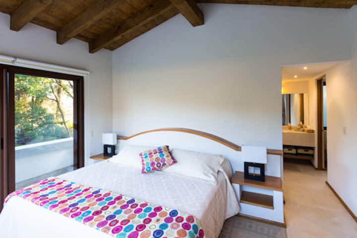 Master Suite Los Gansos