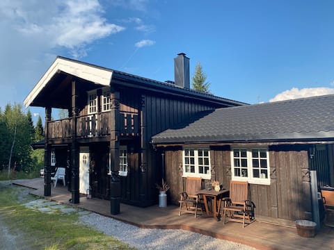 Large cottage Bjørgan, Grong. Jacuzzi and EV charger