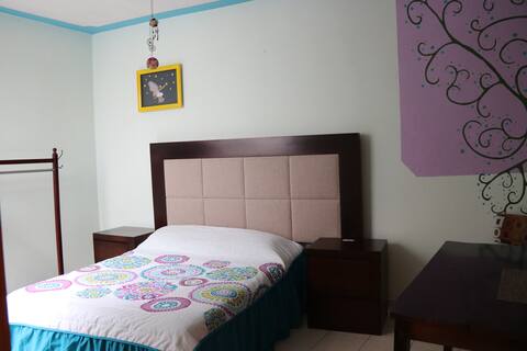 Casa Rosen con estacionamiento. Habitación 2