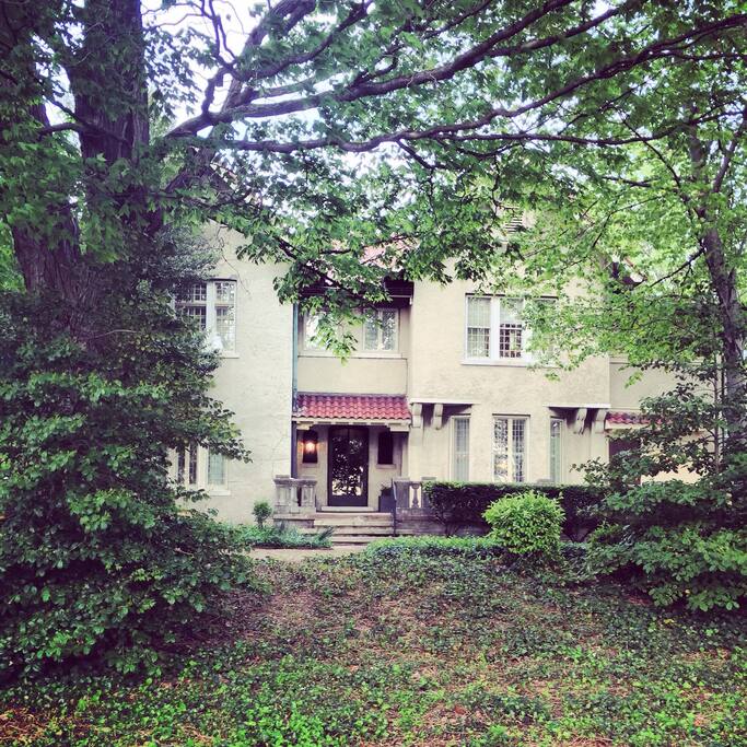 Semper Fulgens Historic Riverfront Home Apartments for Rent in