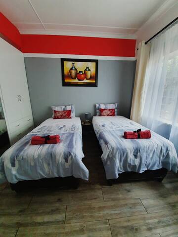 Red Room 7 minutes to OR Tambo