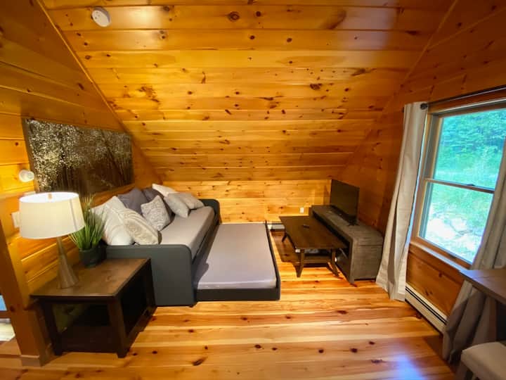 View of trundle in lot.