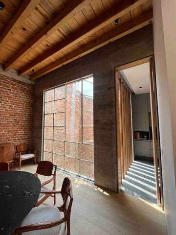 Amazing place, amazing location gallery image 5