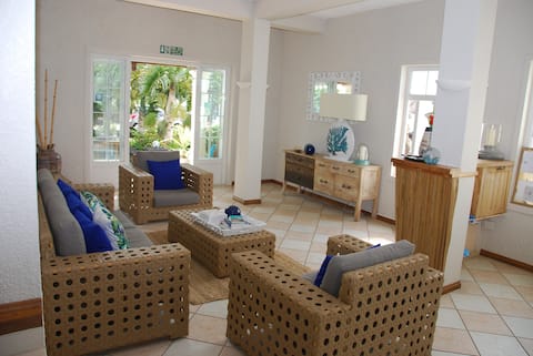 C8 - 1st floor, family suite terrace ocean view