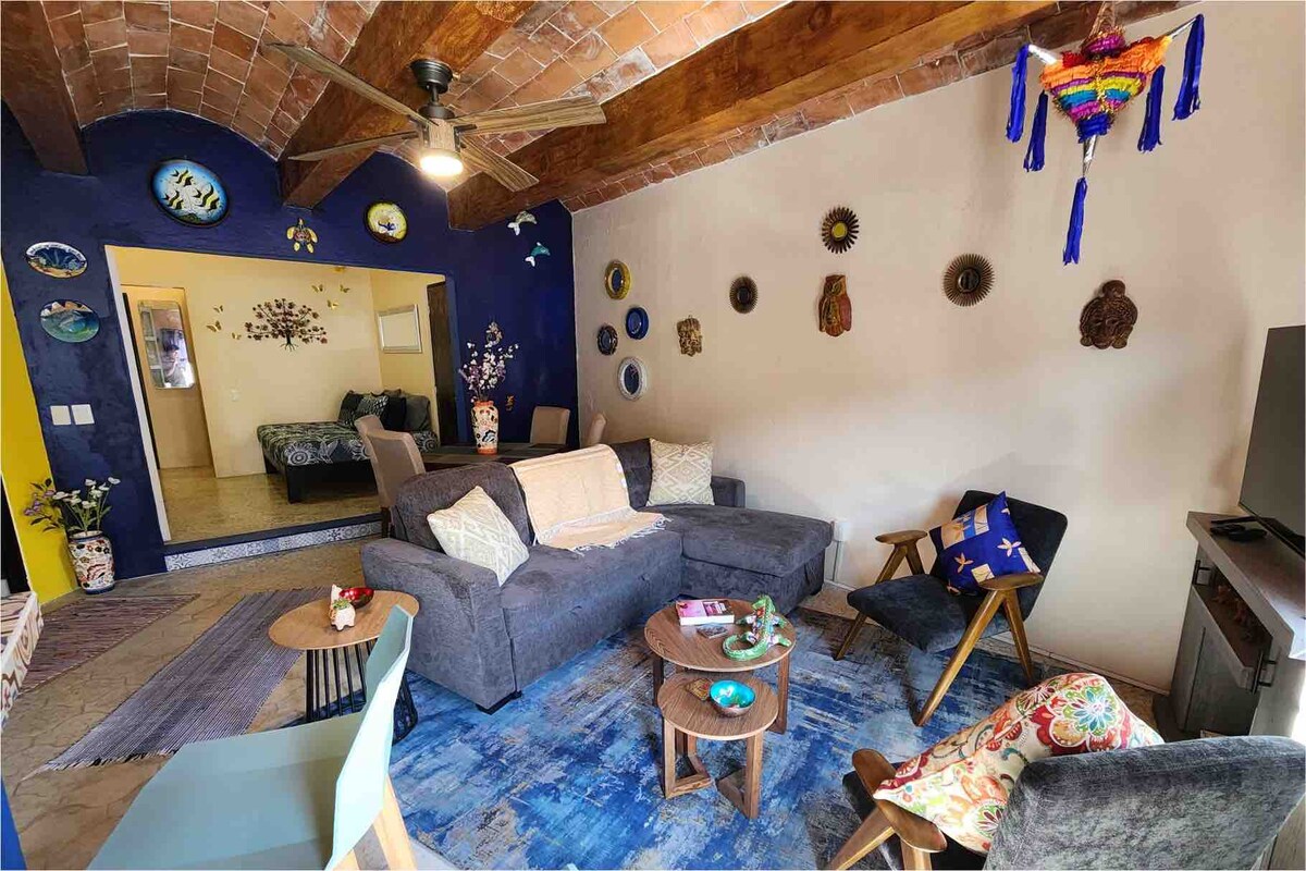 Benvenuto all'accogliente Casa Cinco Pameras!