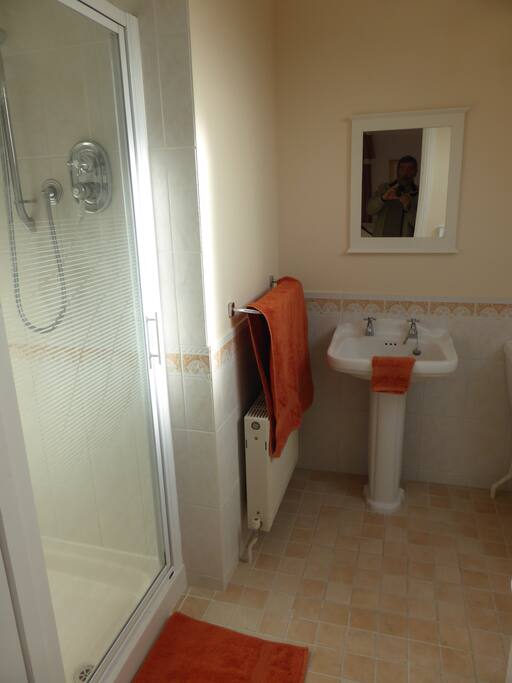 En-suite bathroom