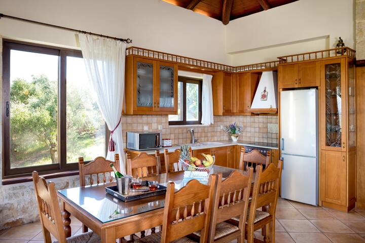 Family Villa w/Private Pool, BBQ & Childrens Area gallery image 5