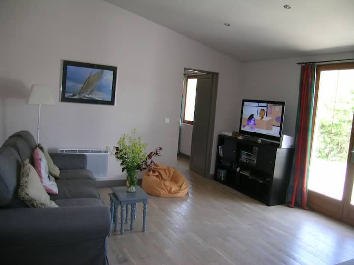 Apartment 15 Mins From Beach 10 Mins From Lake - Montauroux