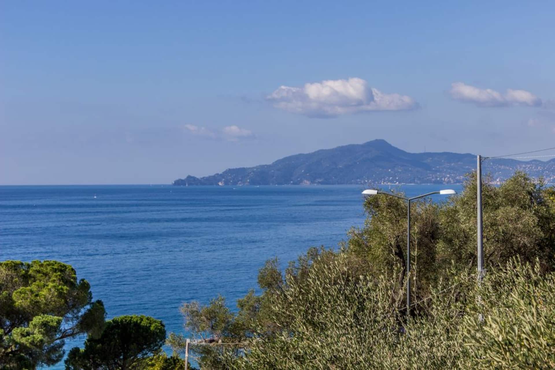 Villa with sea wiew,  spa, air conditioning, elevator — photo 4