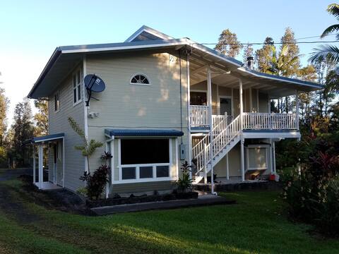 Spacious, 5 bd/3 ba home in Orchidland Estates