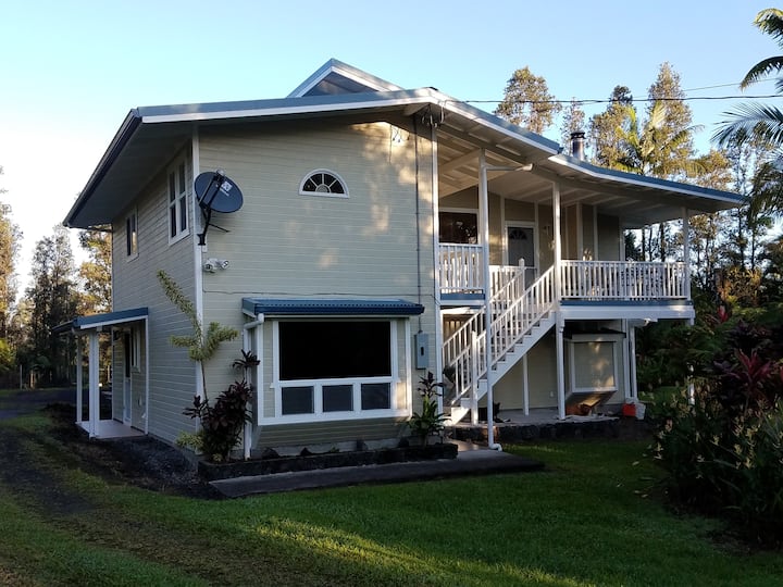 Spacious, 5 bd/3 ba home in Orchidland Estates