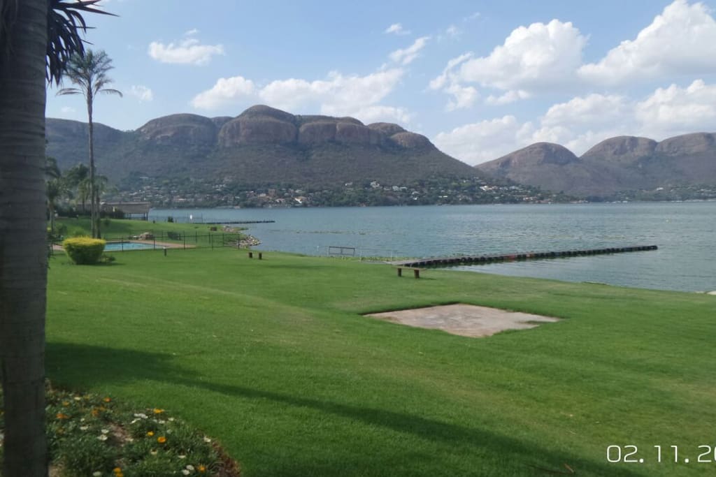 Lovely walks with uninterrupted views of mountains and dam