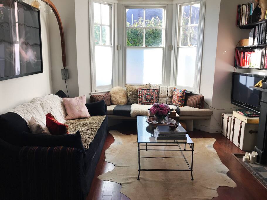 Drawing Room / Sitting Room area ..