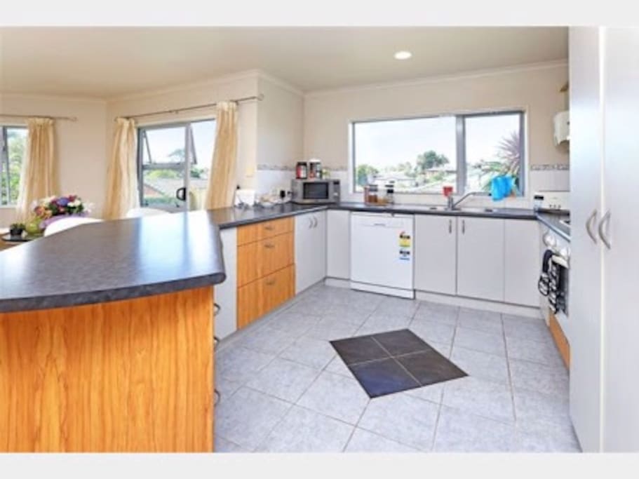 Big kitchen