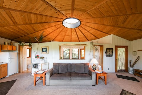 Windsong Guest Yurt B&B