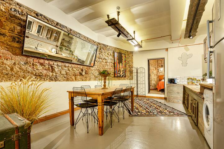 SEA VIEW TERRACE PRV.GARDEN BRICK WALL 4BR 3BA gallery image 4