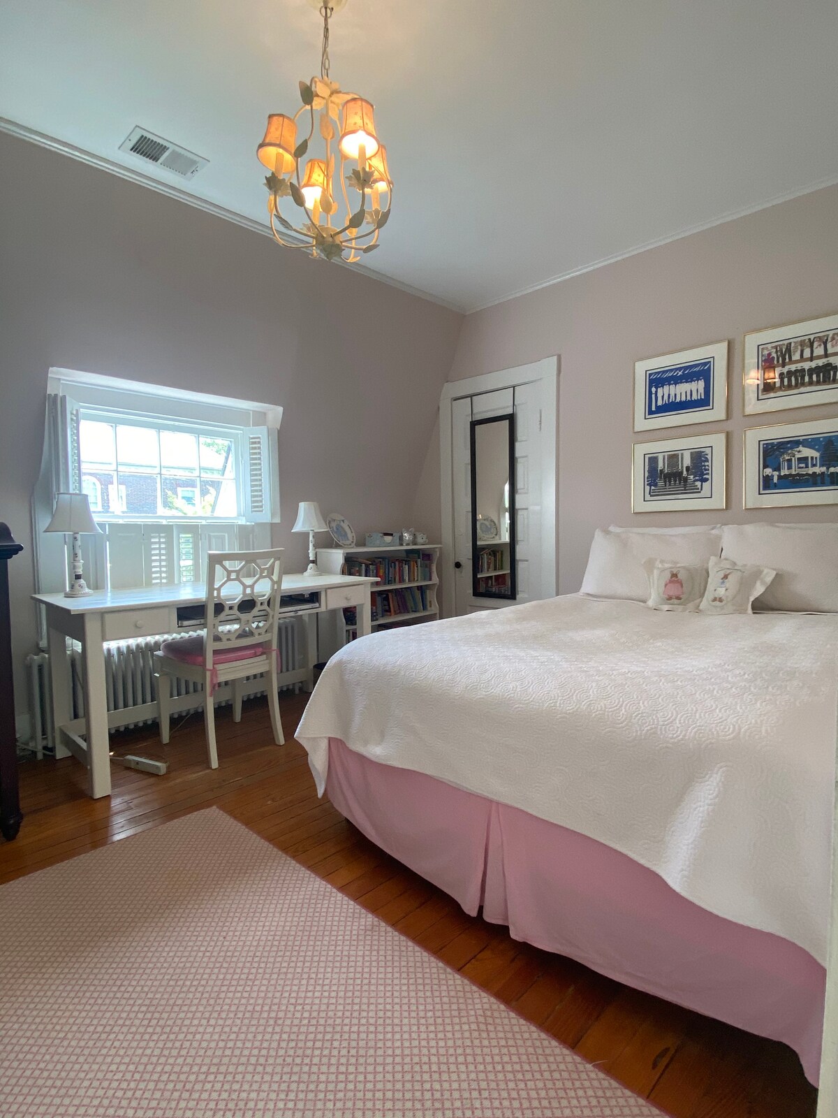 ห้องนอนควีนไซส์ชั้น 3 พร้อมเตียงเด็กอ่อน