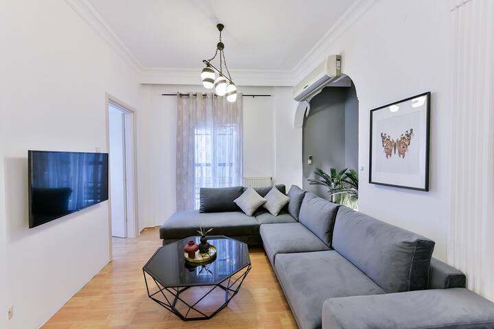 Porto Sea View Apartments- Mitropoleos gallery image 5