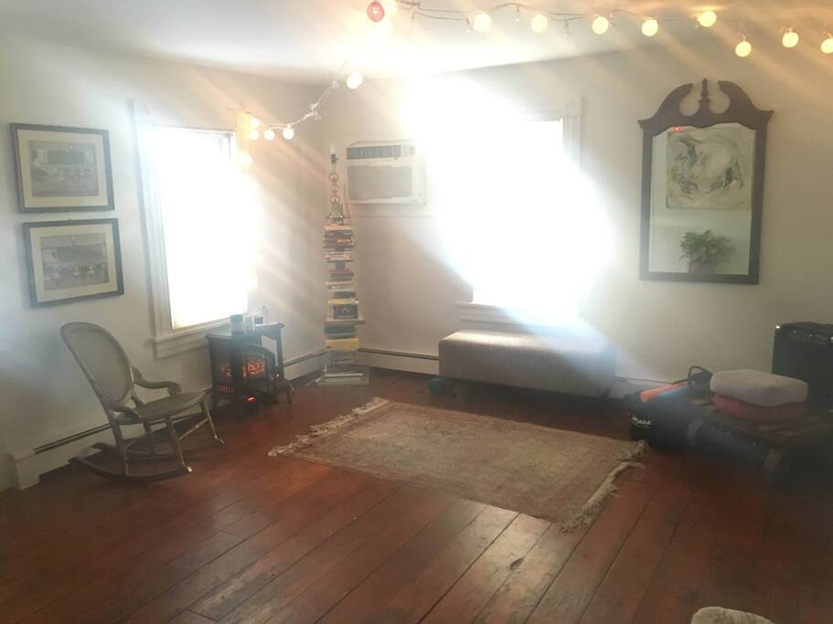 Spacious living room