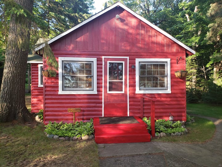 The Little Red Cabin Cabins for Rent in Grand Rapids, Minnesota
