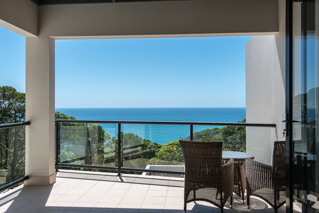 Main bedroom balcony