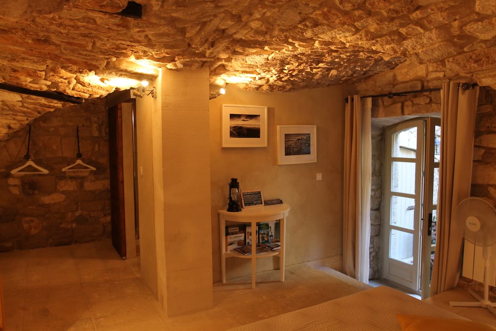 view from the bed, vue depuis le lit