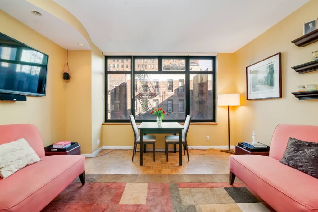 Clean and bright Living/Dining Room