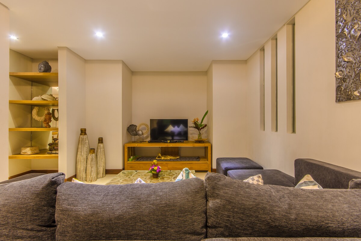 Villa in Ubud · ★4.5 · 4 bedrooms · 4 beds · 4 baths, comparabile Airbnb