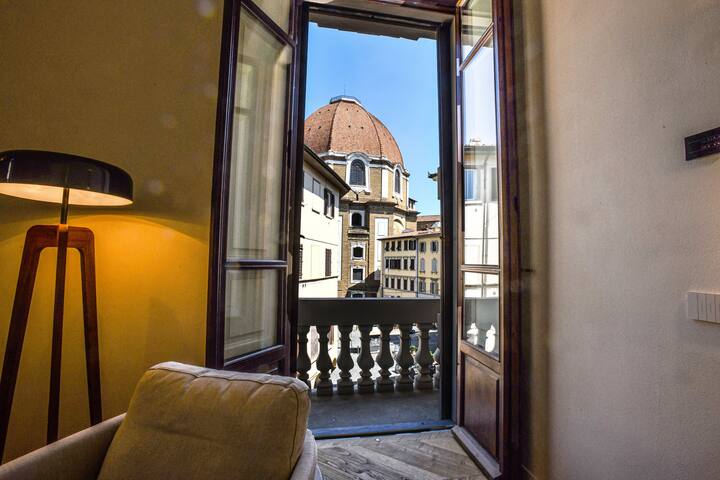 Cappelle Medicee Luxury Flat gallery image 2