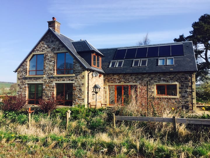Eco House (large) in the Scottish Borders. Houses for Rent in Jedburgh, Scotland, United Kingdom